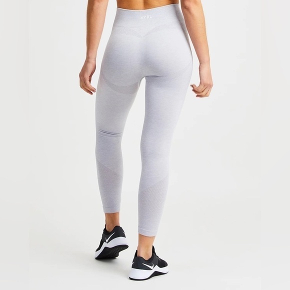 AYBL Motion Seamless Leggings - Picture 2 of 5